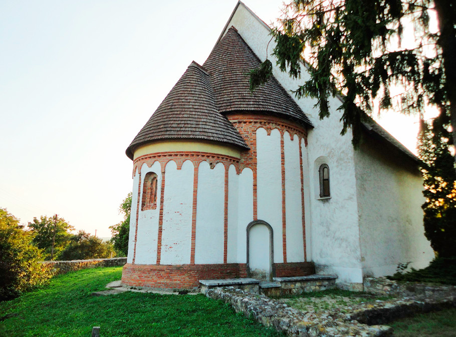 Árpád-kori körtemplom, Szalonna